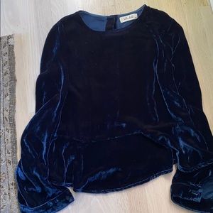 Bella Dahl blue velvet party top navy size xs